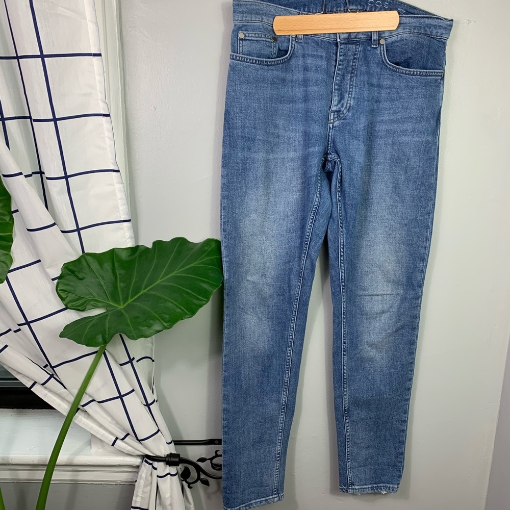 COS Button Fly Slim Fit Tapered Leg Jeans